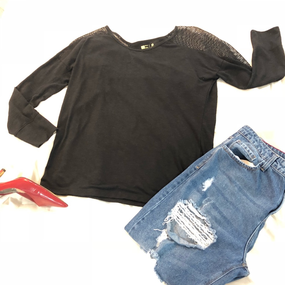 ✨FINAL MARKDOWN✨ LS Shirt with “Fishnet” Sleeve